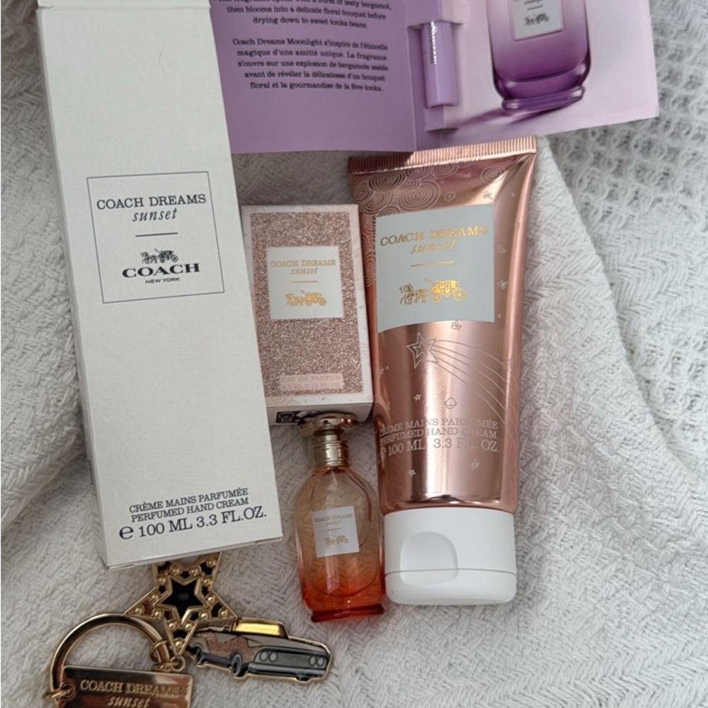 Coach Dreams Sunset Women's Bath & Body Set - Pink and Gold